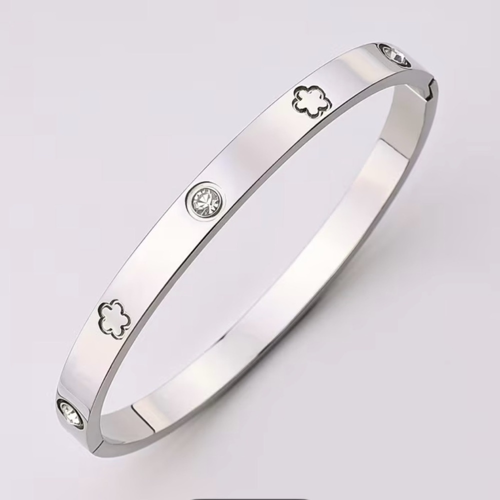 2 /$60 NWOT SS Bangle Bracelet - Picture 3 of 5